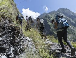 Hilang di Rinjani, Pencarian 10 Hari WNA Rusia Dihentikan, Misterinya Belum Terjawab