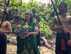 Budaya Poposan Jadi Sorotan di Gawe Desa Aik Dewa: Sunatan Massal di Atas Gazebo 5 Meter!