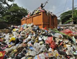 Gunung Sampah Pasca MotoGP Mandalika 2024, DLH Lombok Tengah Berjibaku dengan 35,67 Ton Limbah Tidak Terolah.