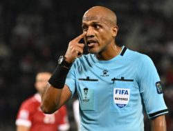 Inilah Foto Wasit Ahmed Al Kaf Pemicu Kericuhan Laga Timnas Indonesia vs Bahrain, Kepemimpinan Kontroversial Jadi Sorotan