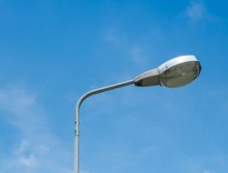 KLU Siapkan Skema KPBU untuk Pengadaan Lampu Jalan Umum