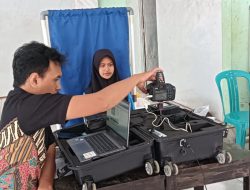 Dukcapil KLU Sasar Pelajar, 20 Siswa PP Bayyinul Ulum Santong Direkam KTP-el Hari Ini
