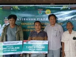 Bantuan Etalase Dongkrak UMKM Gangga, Warga Desak Penataan Kampung Cokelat