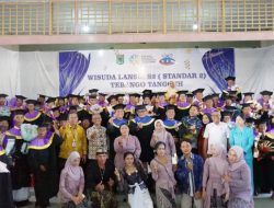 54 Lansia Tebango Diwisuda: KLU Jadikan Usia Senja Sebagai Momentum Kebangkitan dan Produktivitas Baru