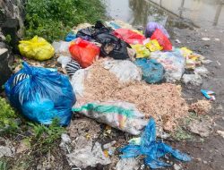TPA Liar di Akses Masuk Pasar Tanjung Kembali Dipenuhi Sampah, DPRD dan DLH Lombok Utara Serukan Kesadaran Warga
