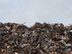 Sampah Daratan KLU Menggunung, DPRD Nilai Perhatian Pemda Terlalu Fokus ke Tiga Gili