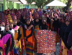 Pariwisata KLU Bangkit dengan Kearifan Lokal: DPRD Dorong “Parade Jong Bayan” Jadi Event Nasional