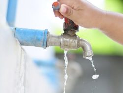 Krisis Air Tak Kunjung Usai, Warga Desa Menggala Lelah Menunggu Tanpa Kepastian